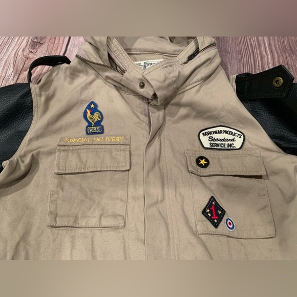 Rivet & Surge hood jacket size M
Faux leather sleeves 
Pit to pit 19” Length 26” - Picture 4 of 11